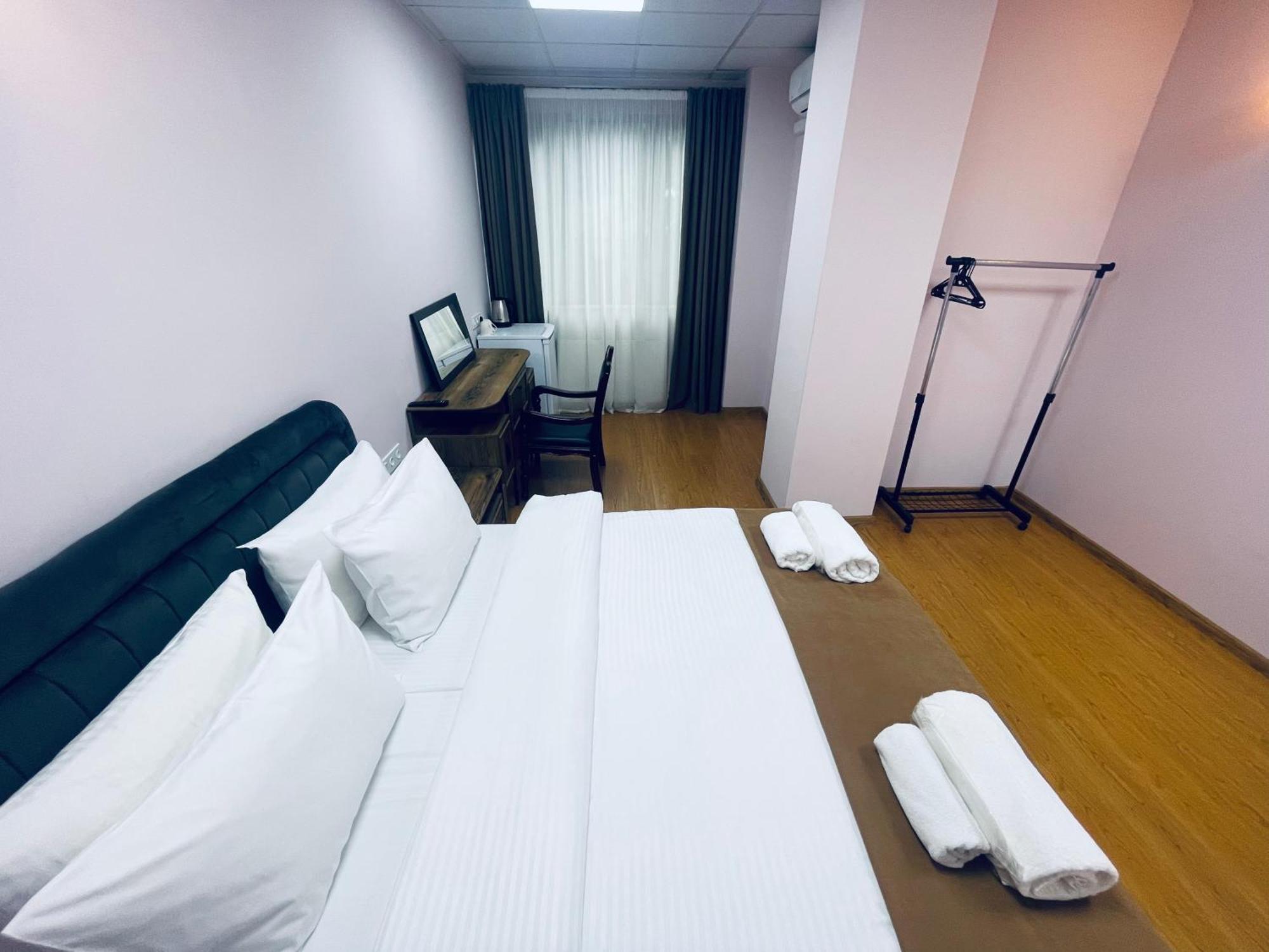 Hotel Four Seasons Tbilisi Exteriör bild